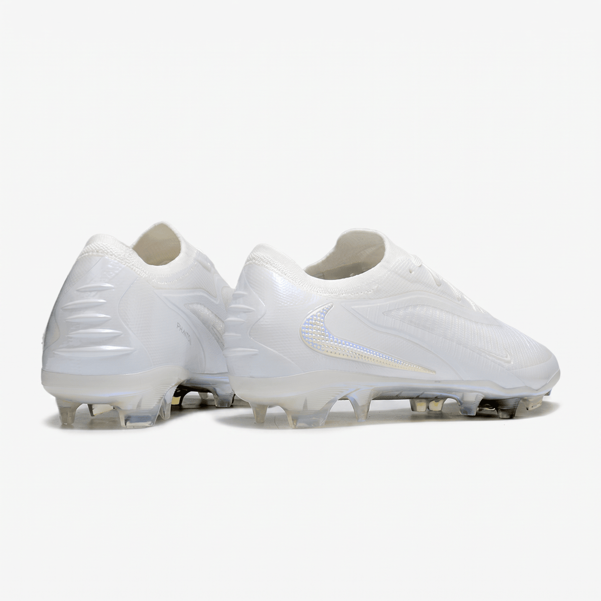 Phantom 6 Low FG White / White / Metallic Silver