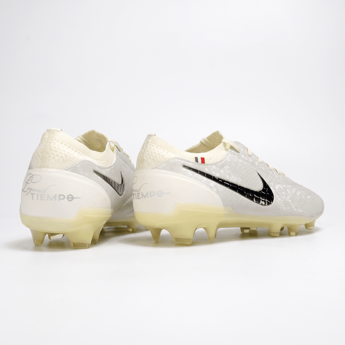 Tiempo Legend 10 Luxe FG White / Ivory / Metallic Silver / Cream