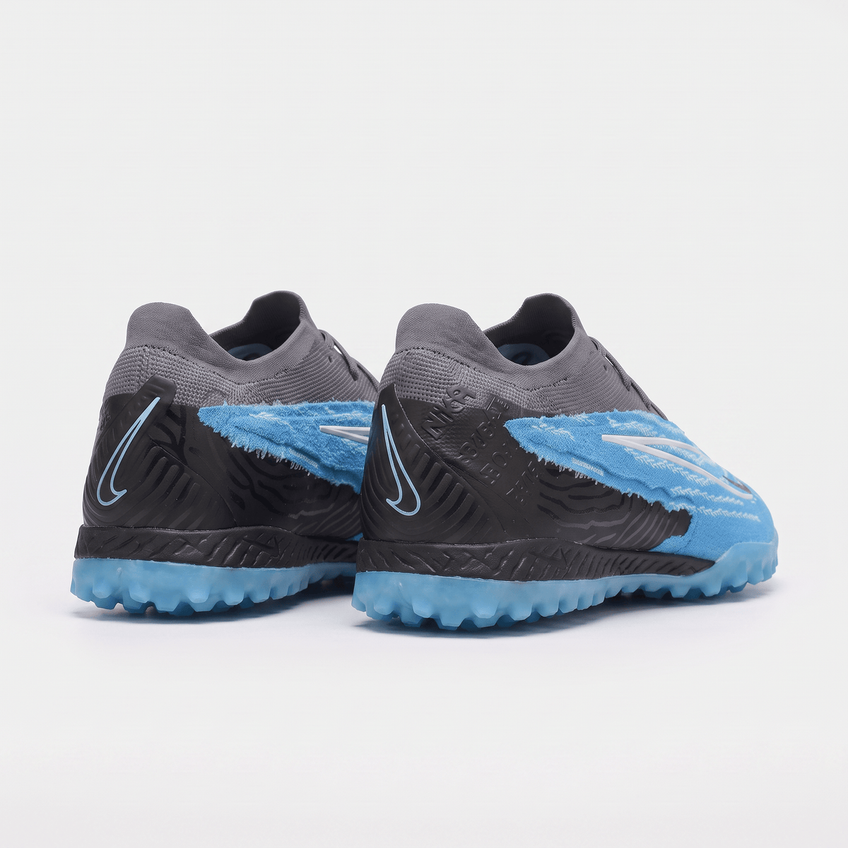 Phantom GX Pro TF Baltic Blue / Pink Blast / White / Black