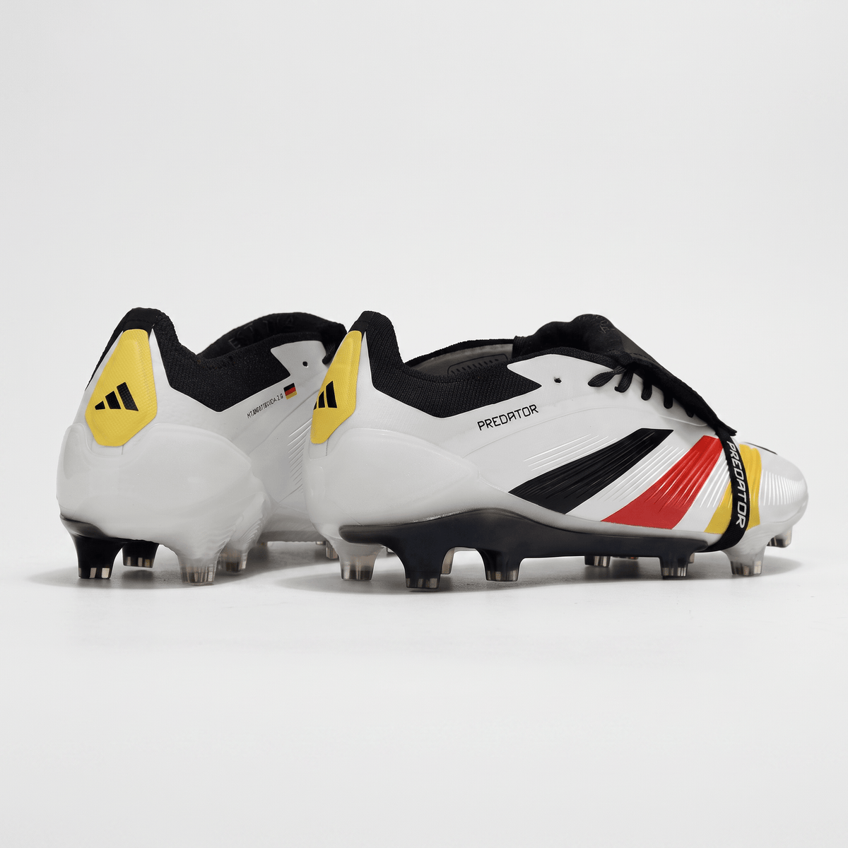 Predator Fold-Over Tongue FG White / Black / Red / Yellow