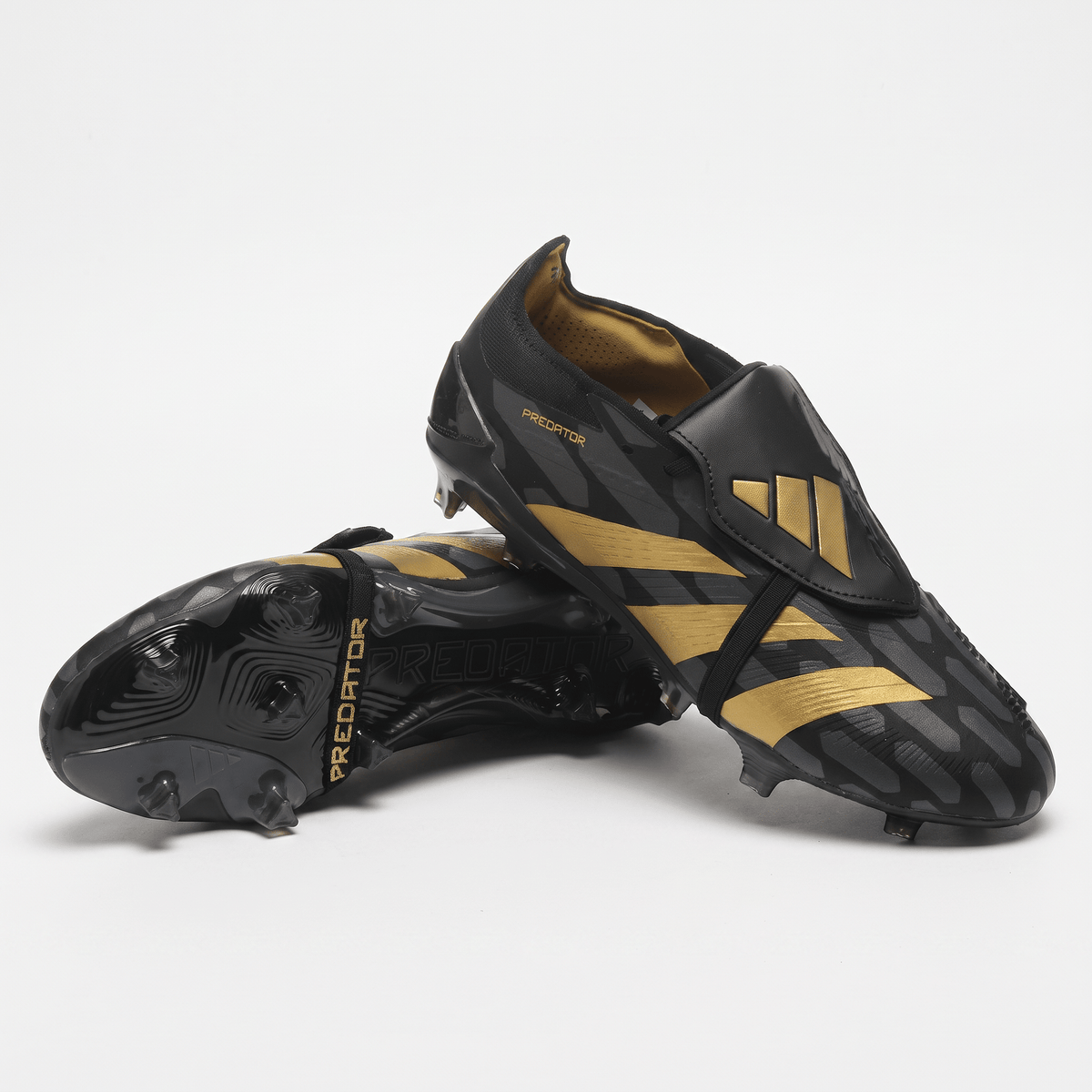 Predator Fold-Over Tongue FG Core Black / Gold Metallic