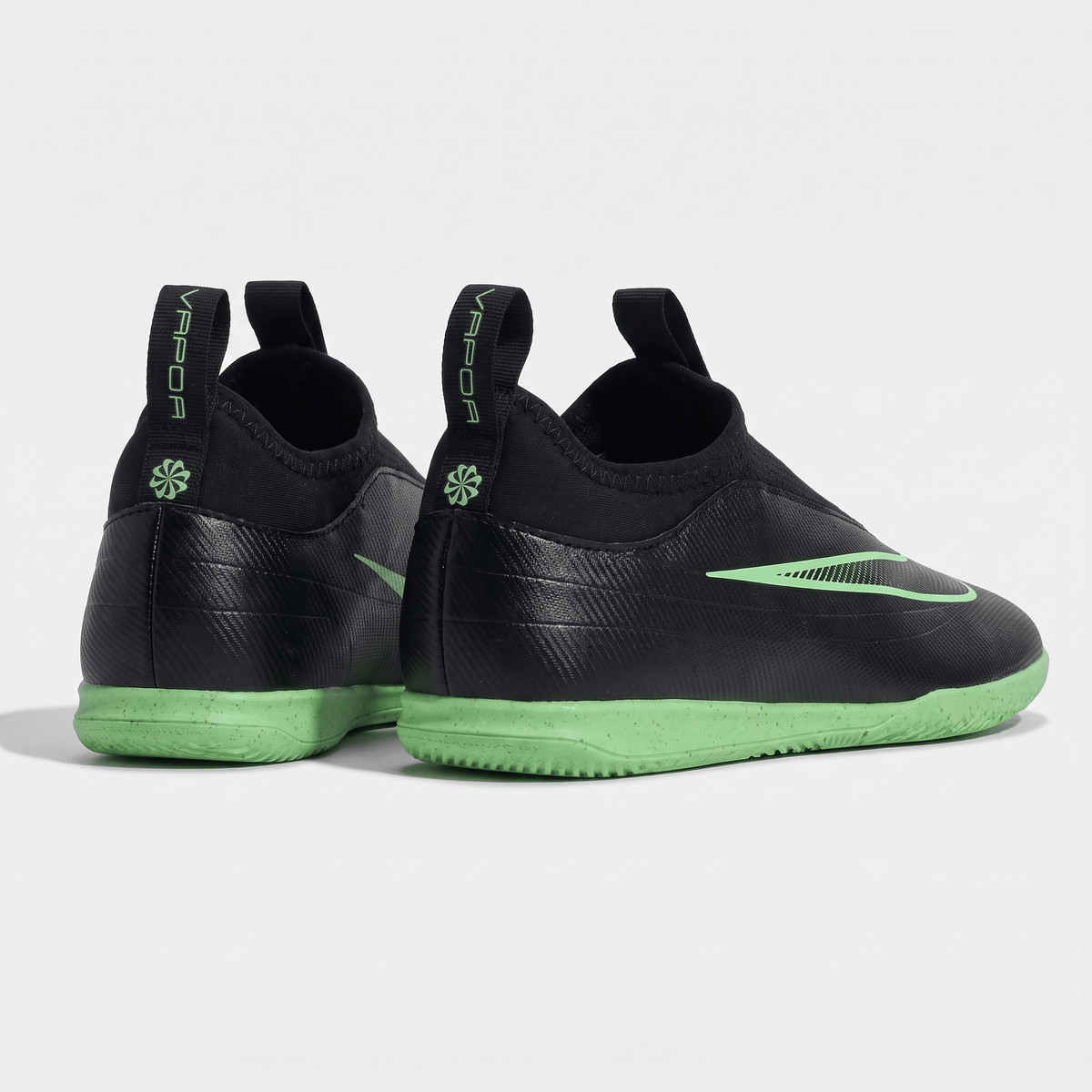Mercurial Vapor 17 Club Laceless IC / Indoor Black / Illusion Green