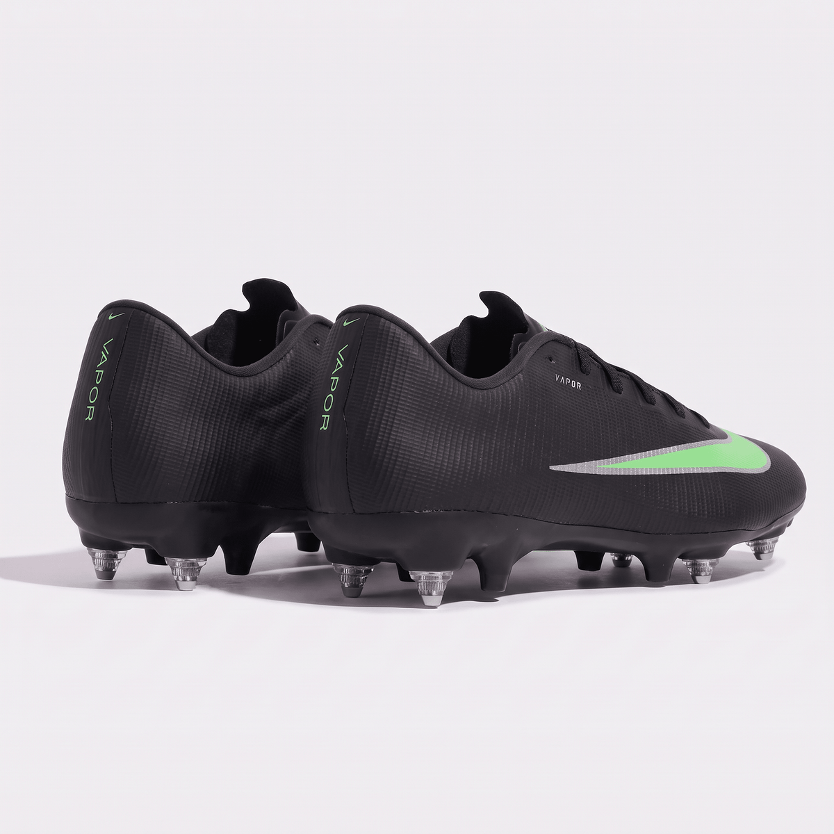 Mercurial Vapor 17 Academy SG-PRO Anti-Clog Black / Illusion Green / Silver