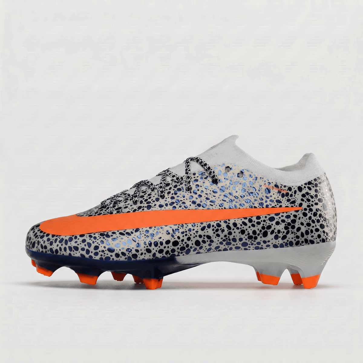 Air Zoom Mercurial Vapor XVI FG Total Orange / White / Black