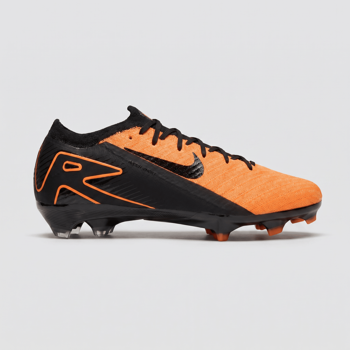 Air Zoom Mercurial Vapor 16 FG Black / Hyper Crimson