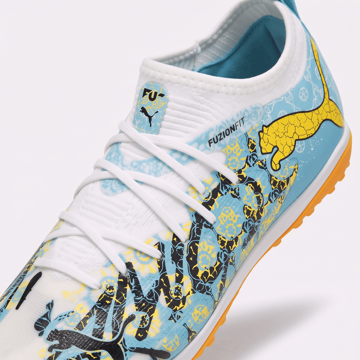 Future 9 Match TT White / Vibrant Blue / Sun Stream / Light Aqua