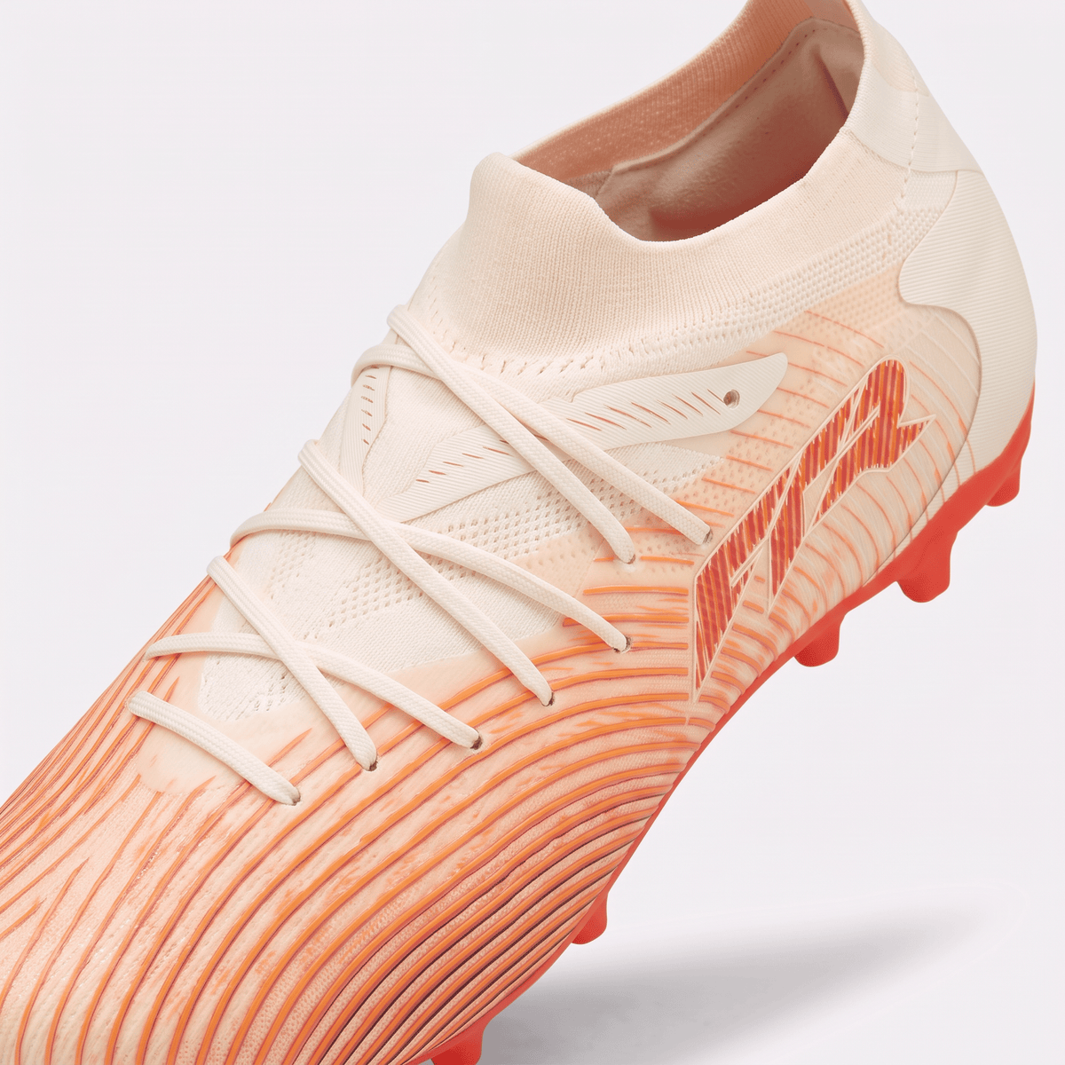 Future 9 Match MG Sugared Almond / White / Ultra Red / Black