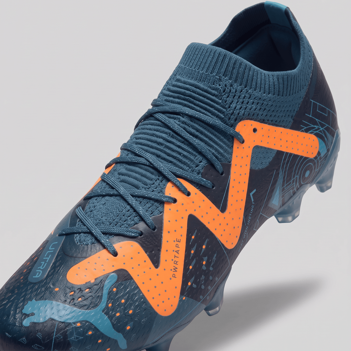 Future Ultimate FG/AG Parisian Night / Ultra Orange / Carat