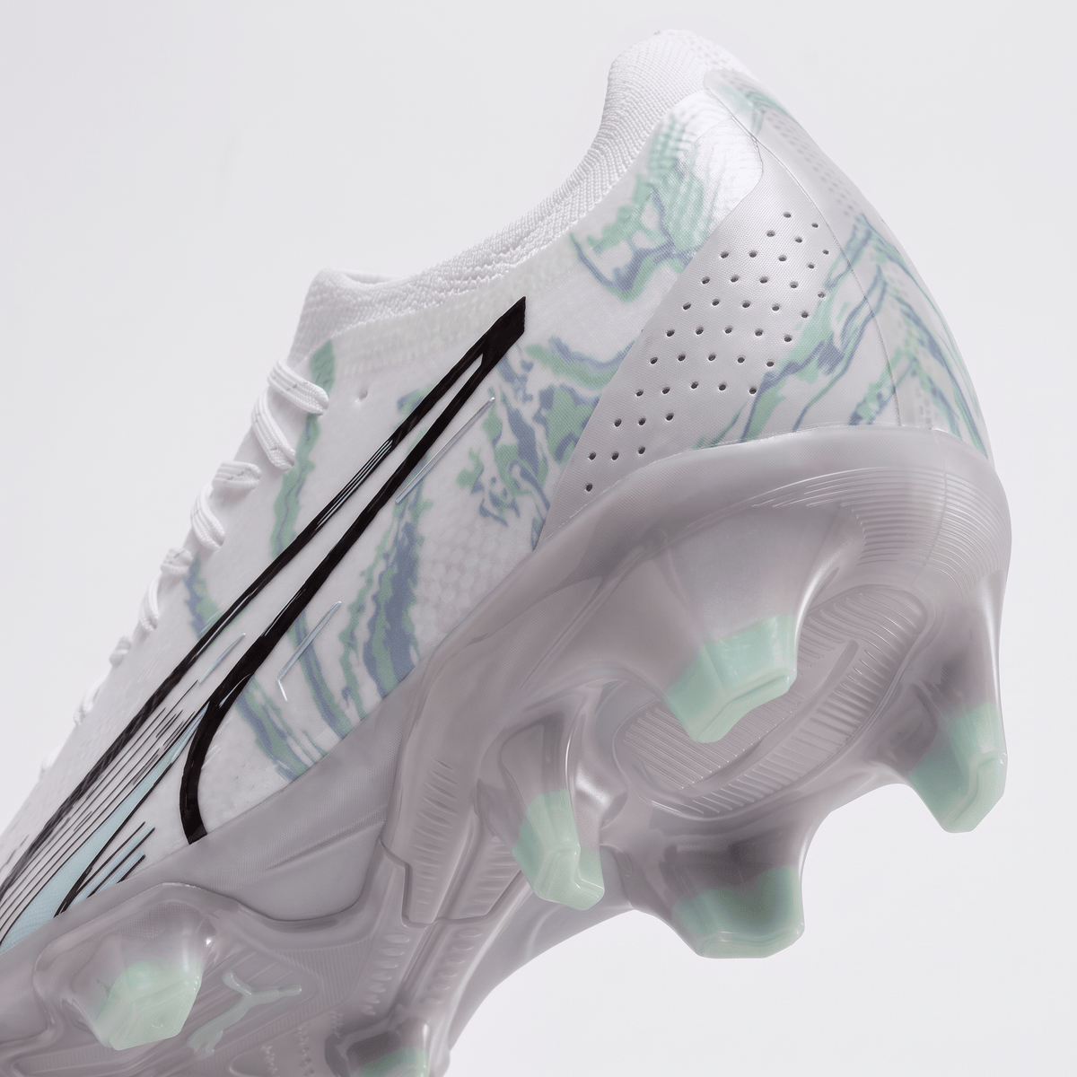 Future Ultimate FG/AG White / Black / Spring Lavender / Fizzy Light