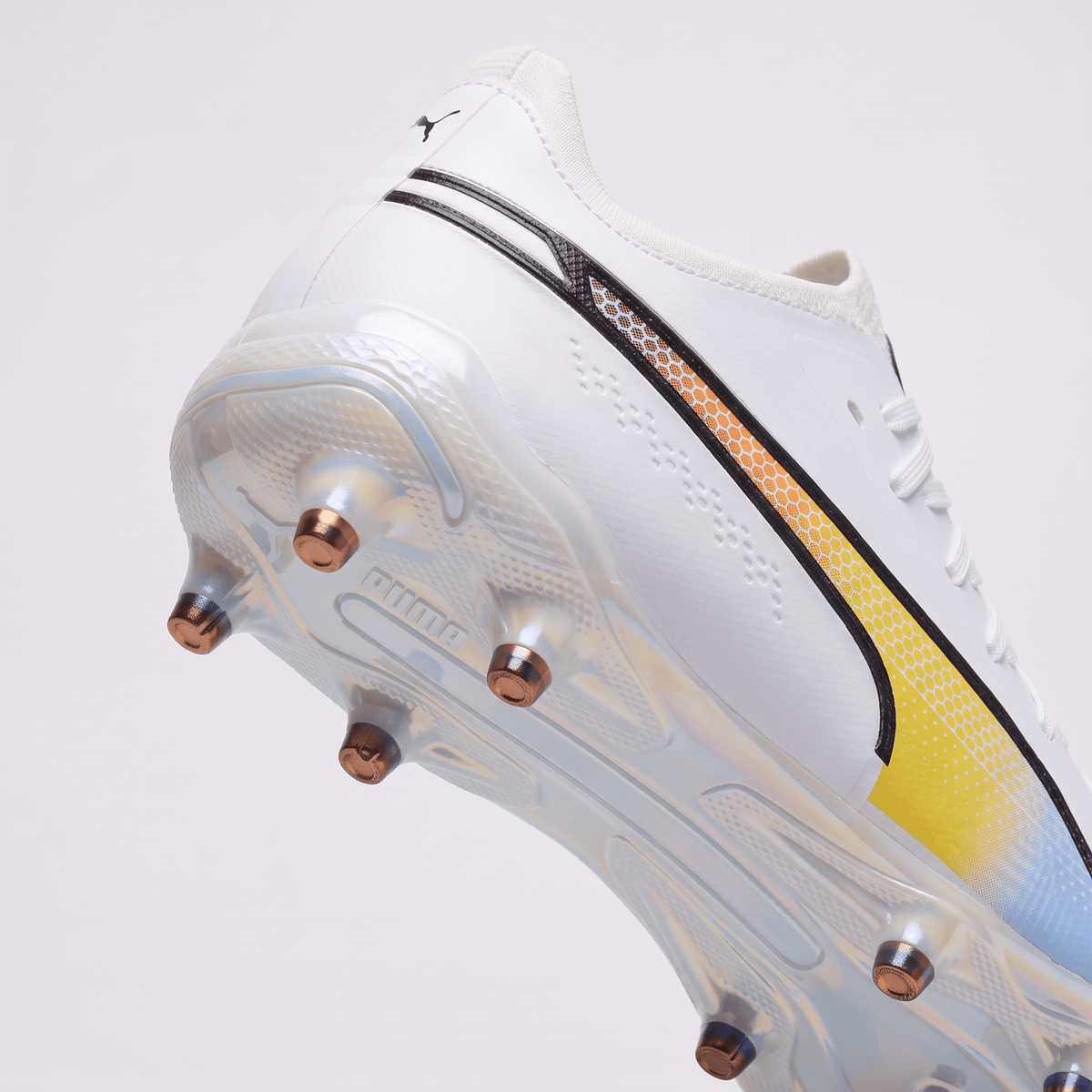 King Ultimate FG/AG White / PUMA Black / Fast Yellow