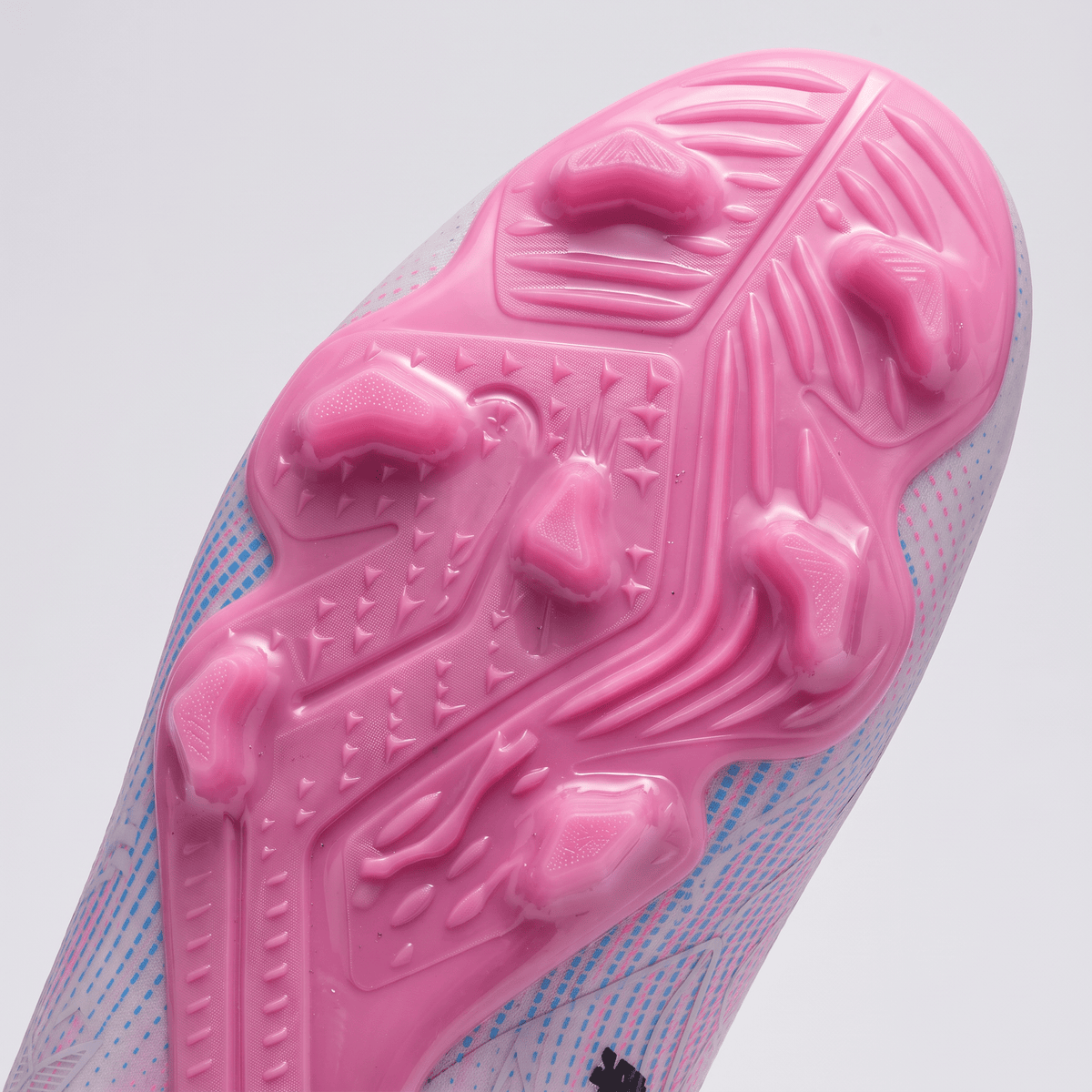 Future 7 Ultimate FG/AG White / Black / Poison Pink