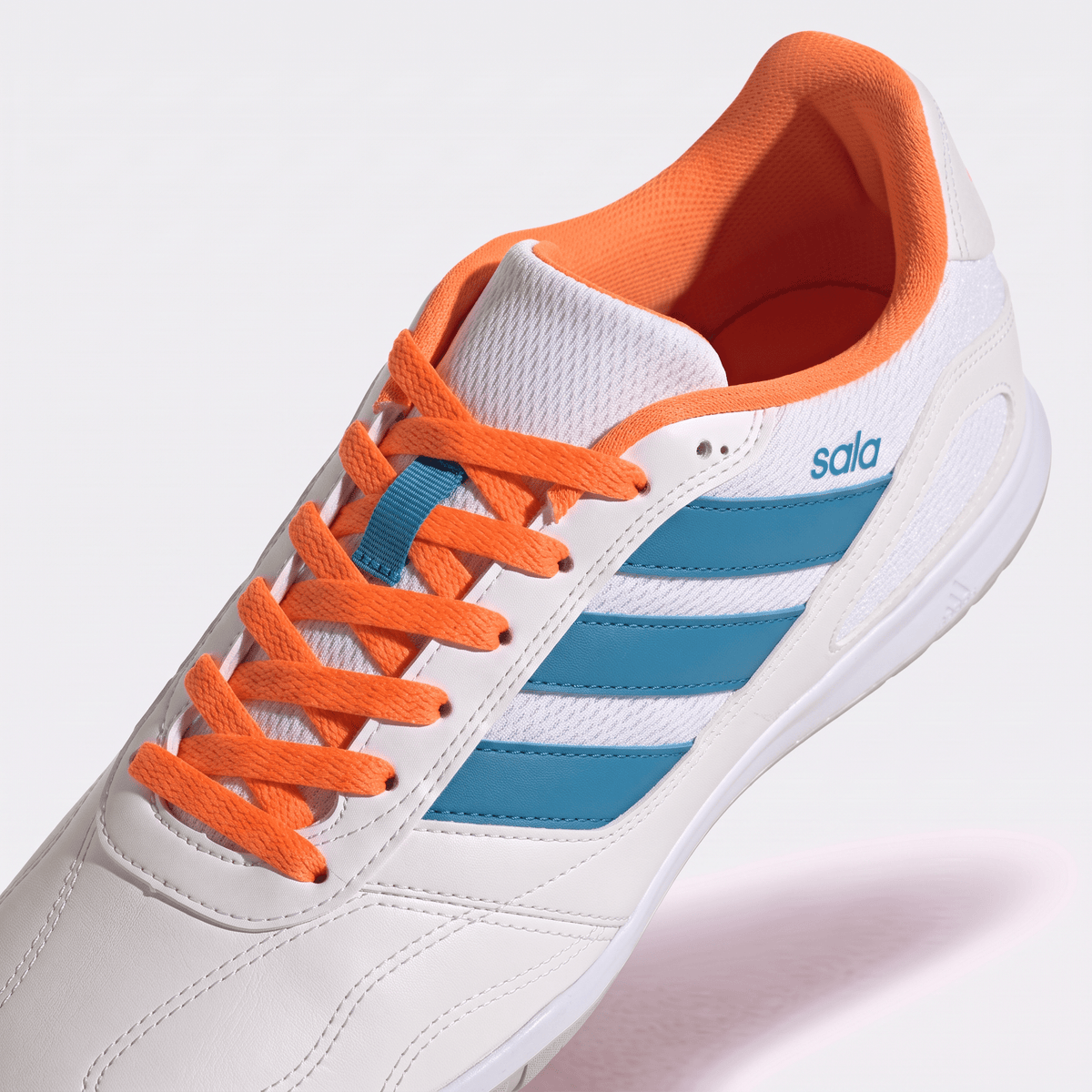 Super Sala III Footwear White / Blue Burst / Solar Red