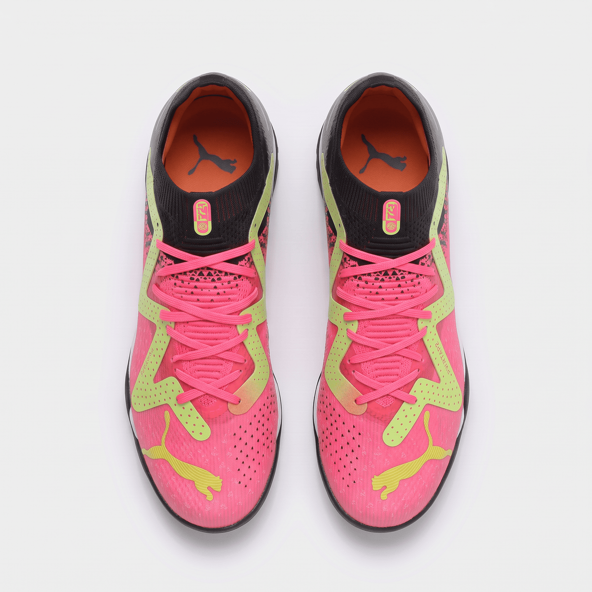 Future Ultimate Cage Turf White / Black / Fire Orchid
