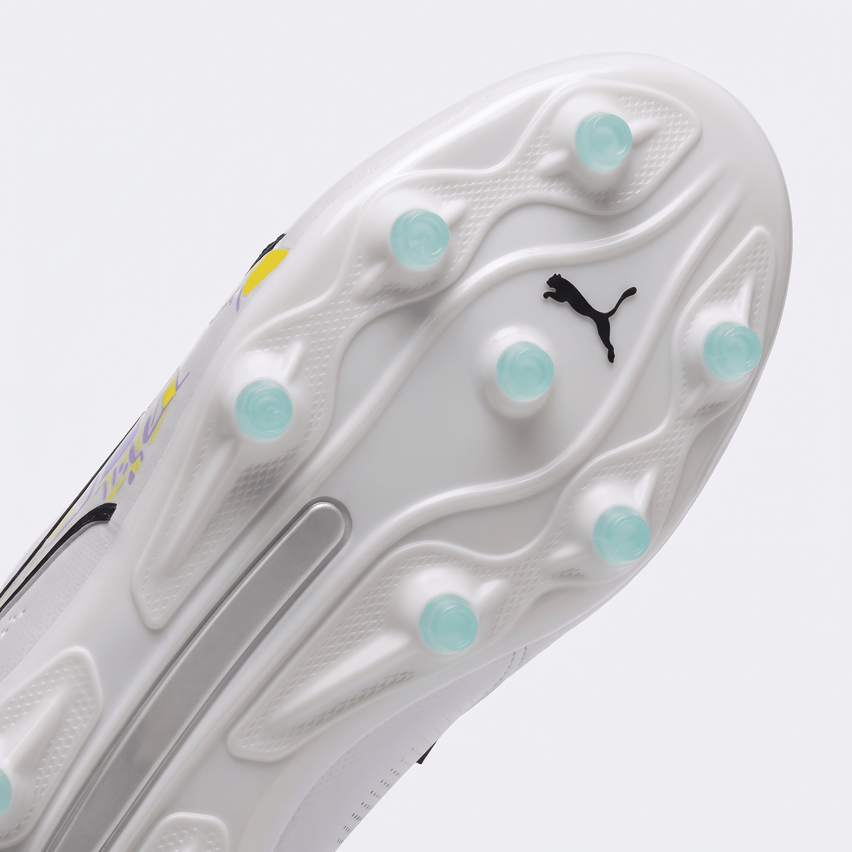 King Ultimate FG/AG White / Black / Spring Lavender / Mint
