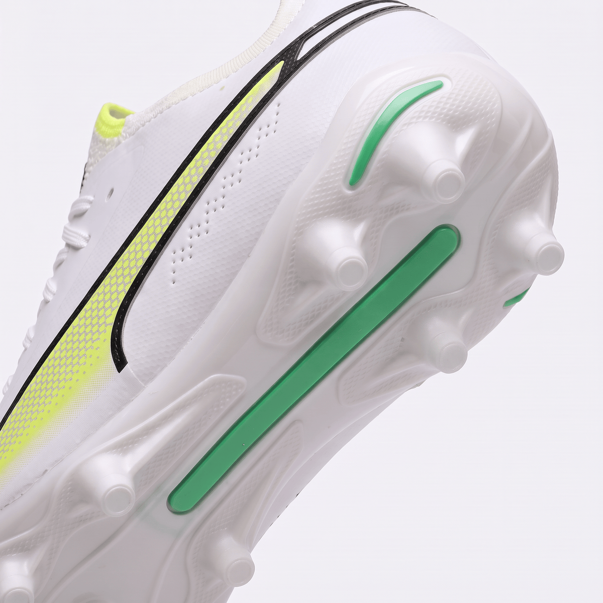 Ultimate FG/AG White / Black / Fast Yellow / Electric Peppermint