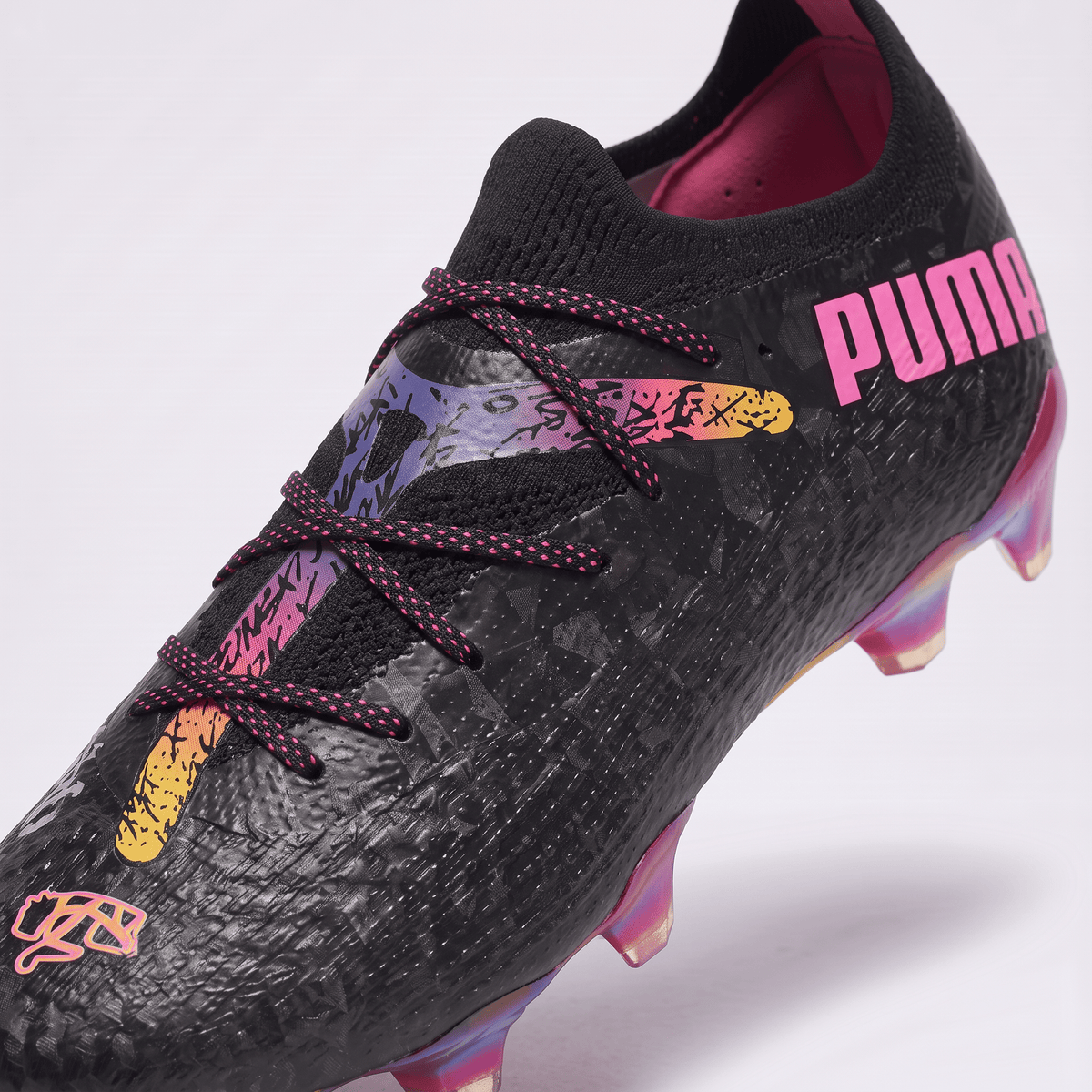 Future 7 Ultimate FG/AG Black / Pink Glimmer / Safety Yellow / White