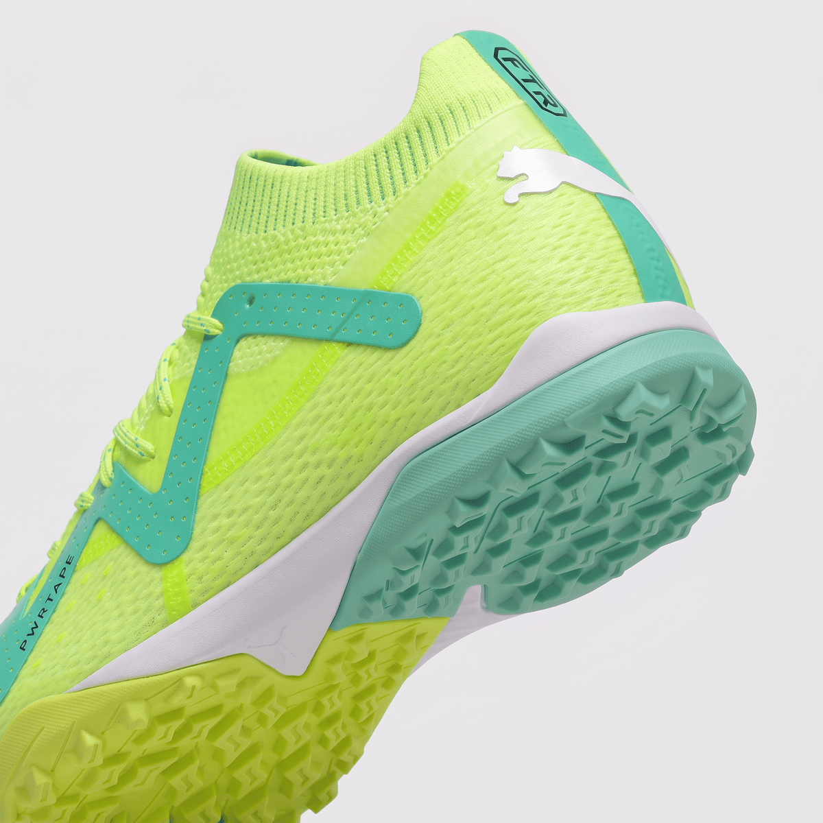 Future Ultimate Cage Turf Fast Yellow / Electric Peppermint / Black / White