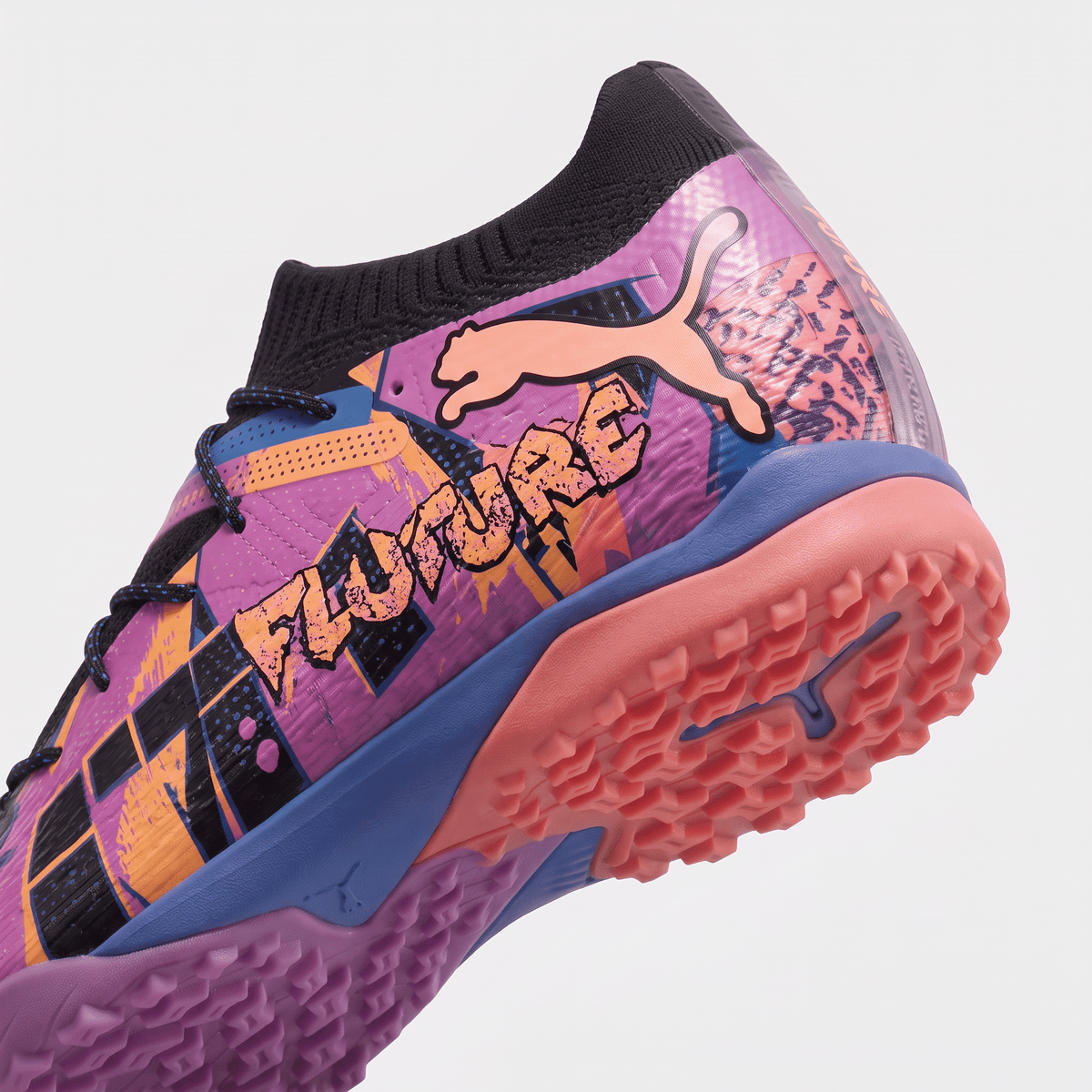 Future 7 Match TT Black / Pink Glimmer / Blue Glimmer / Silver / Ultra Blue