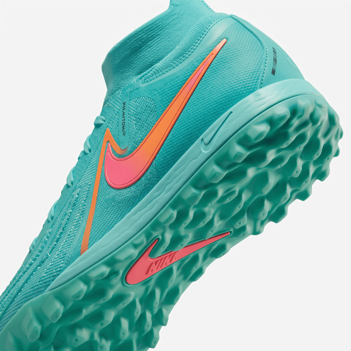 Phantom Luna 2 Academy TF Hyper Turquoise / Fuchsia Dream / Black
