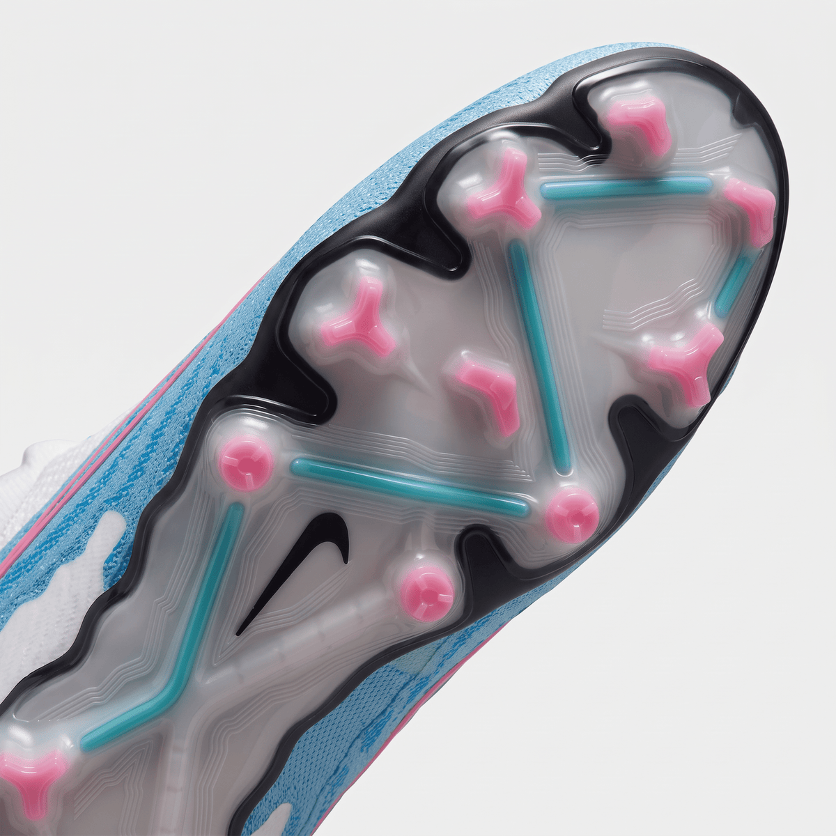 Gripknit Phantom GX FG Baltic Blue / Pink Blast / White / Black