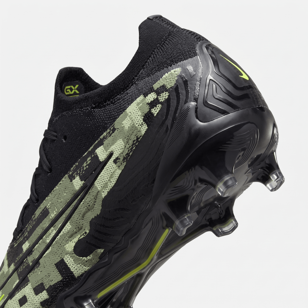 React Phantom GX FG Black / Camo / Green Strike