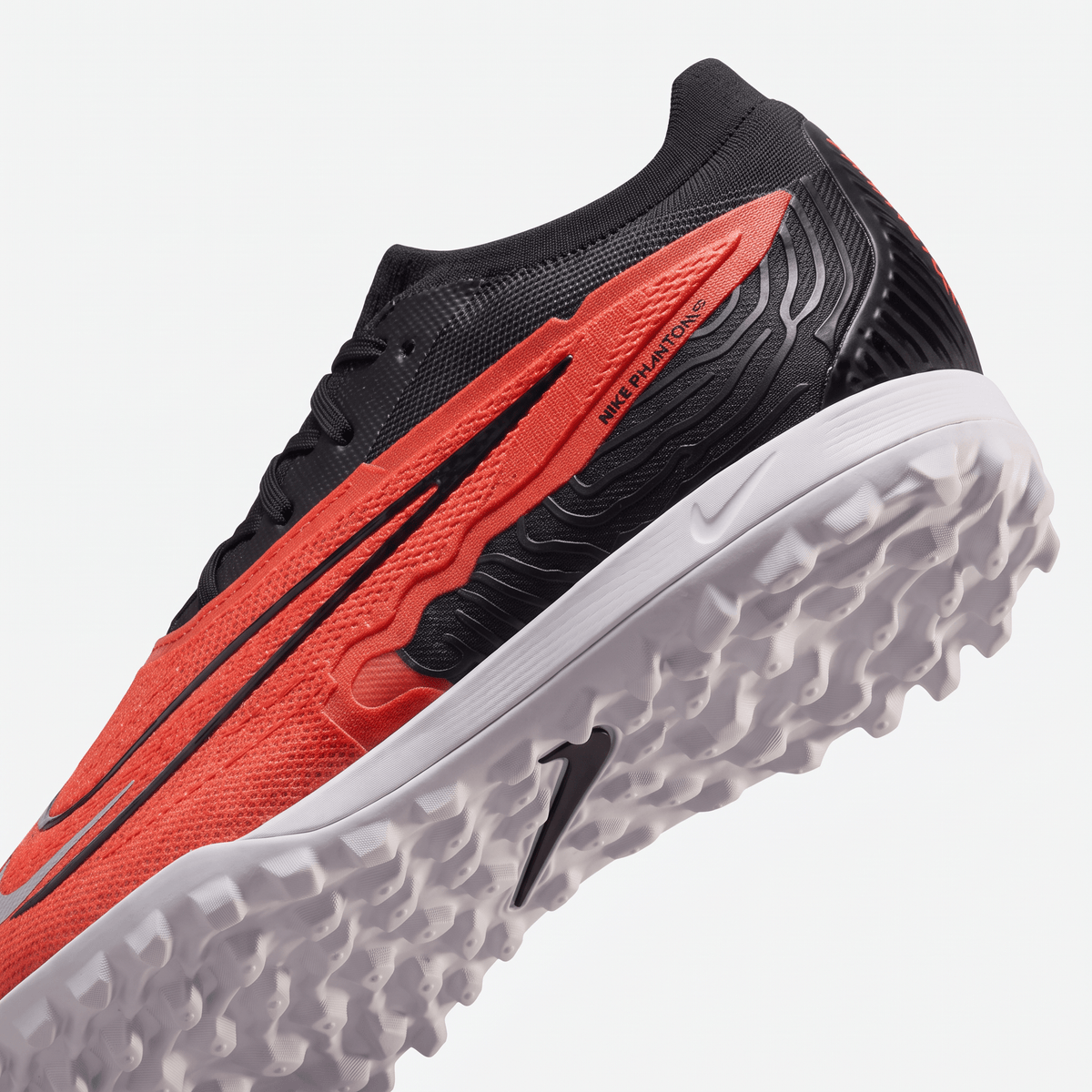 React Phantom GX Pro TF Bright Crimson / Black / White