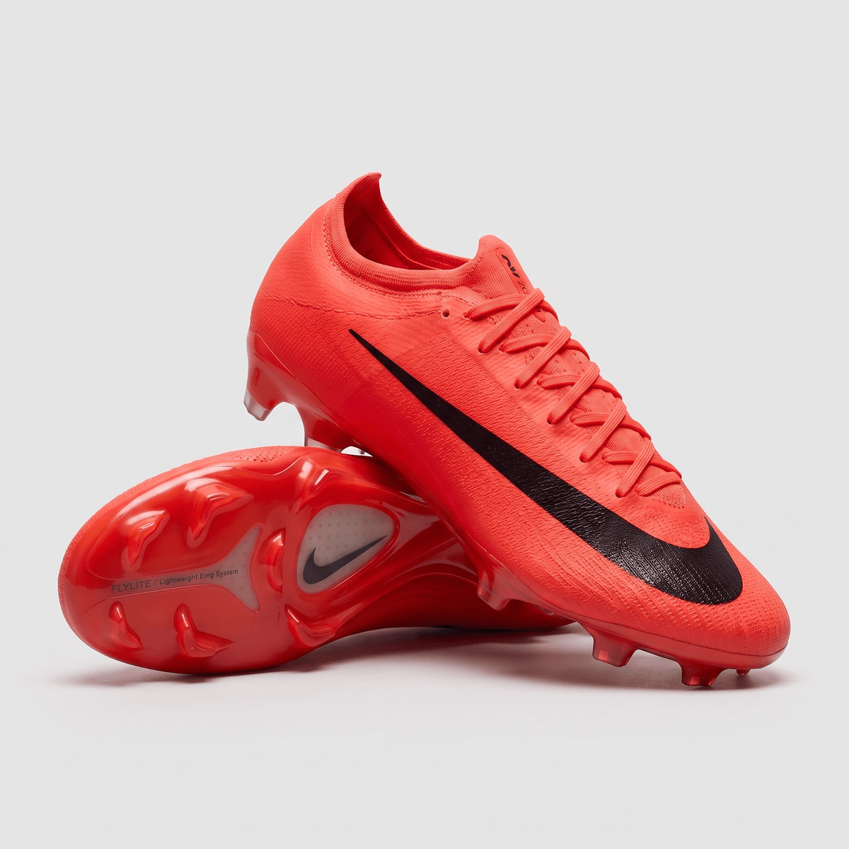 Air Zoom Mercurial Vapor 16 FG Bright Crimson / Pure Black