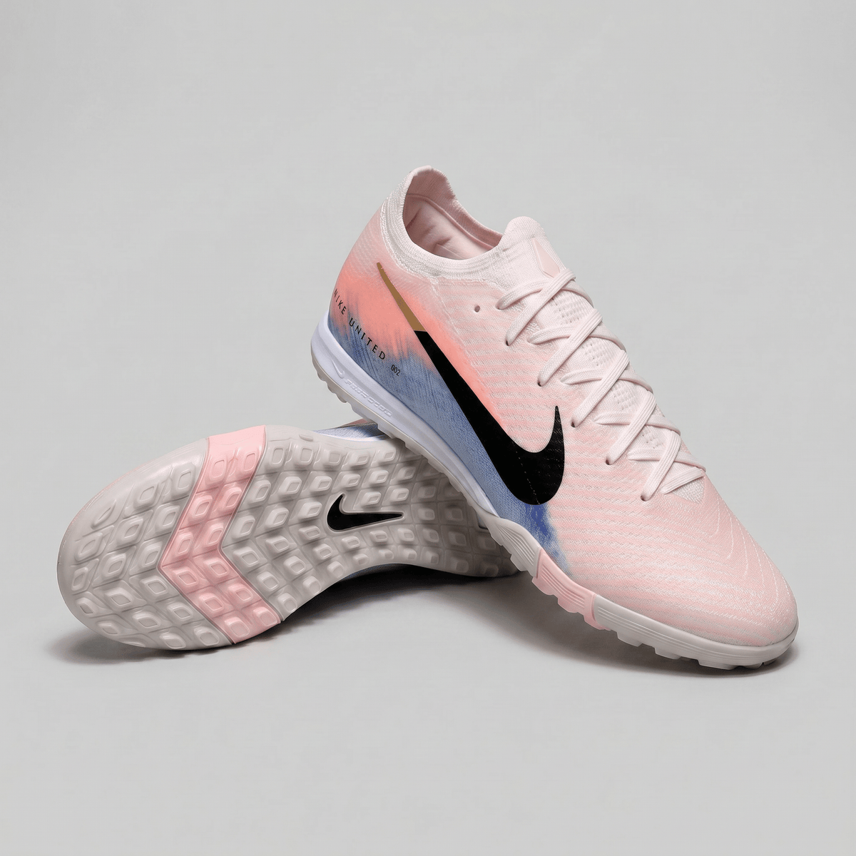 Air Zoom Mercurial Vapor 16 Academy TF Pink / Black / Blue