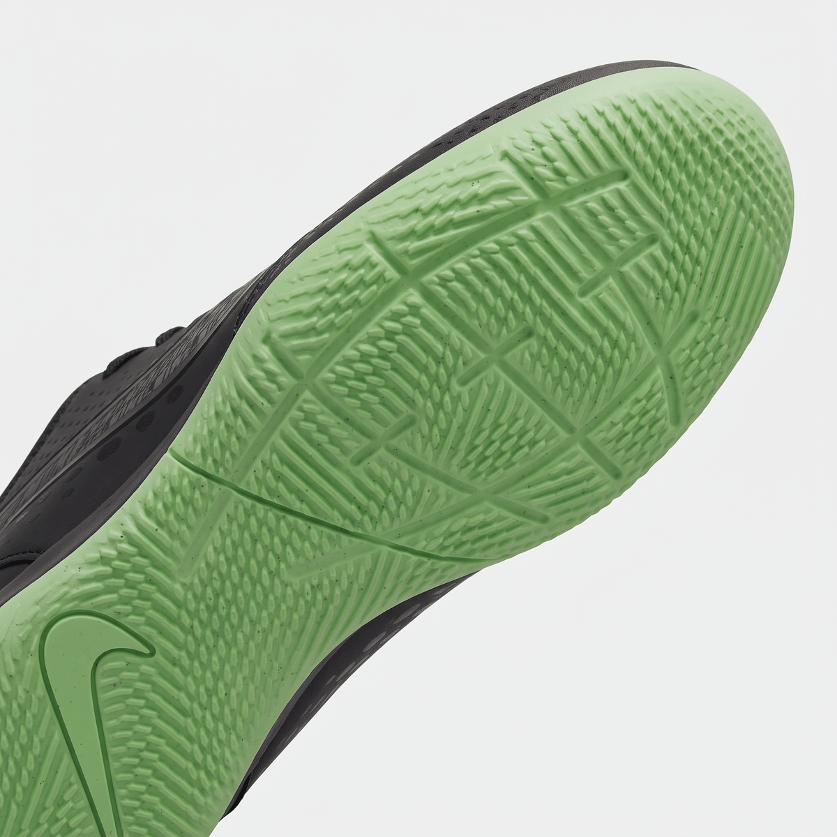 Mercurial Vapor 17 Club Laceless IC / Indoor Black / Illusion Green