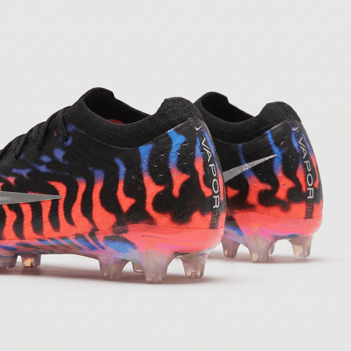 Mercurial Vapor 17 FG Crimson / Black / Silver
